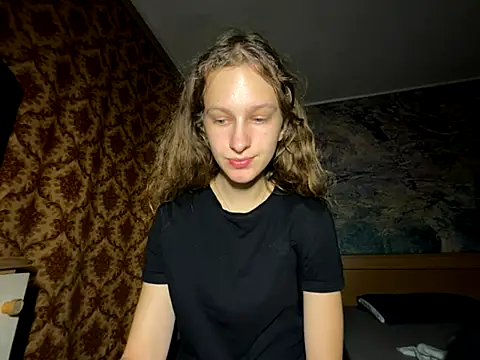 Snapshot of Eva_Angel3 chatting on September 18, 2025, 6:33 pm Eva Angel3 online show from September 18, 2025, 6:33 pm