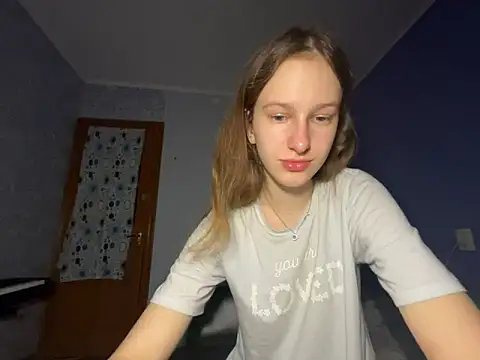 Snapshot of Eva_Angel3 chatting on March 21, 2025, 5:12 pm Eva Angel3 online show from March 21, 2025, 5:12 pm