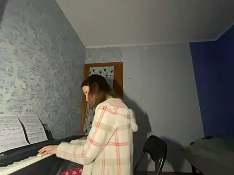 Snapshot of Eva_Angel3 chatting on March 15, 2025, 7:16 pm Eva Angel3 online show from March 15, 2025, 7:16 pm