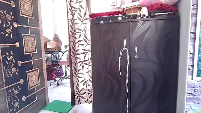 Snapshot of sexy-honey09 chatting on February 19, 2026, 5:48 am sexy-honey09 online show from February 19, 2026, 5:48 am