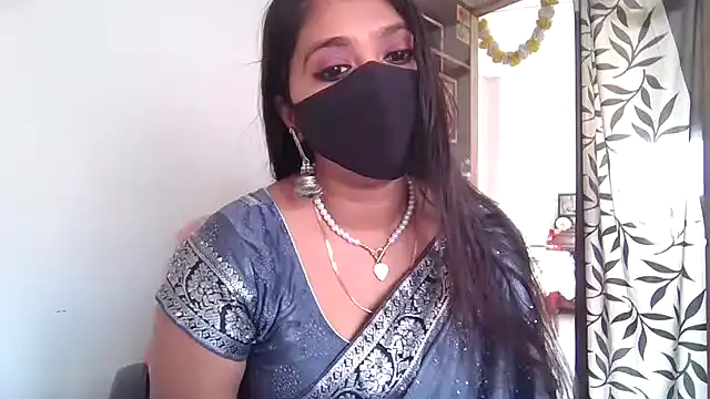 Snapshot of sexy-honey09 chatting on February 3, 2026, 2:53 am sexy-honey09 online show from February 3, 2026, 2:53 am