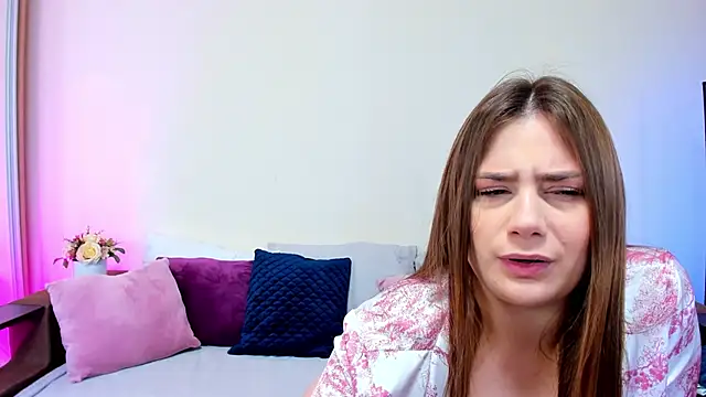 Snapshot of MelodyHudson chatting on October 15, 2025, 8:55 am MelodyHudson online show from October 15, 2025, 8:55 am