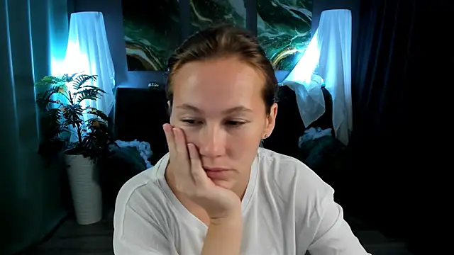 MichelleOrtis online show from November 8, 2025, 11:52 pm