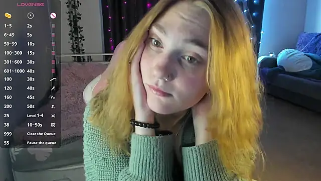 ReddHotPipper online show from February 3, 2025, 5:07 am
