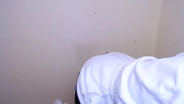 Snapshot of MissOliviaa_ chatting on January 23, 2025, 11:48 am MissOliviaa online show from January 23, 2025, 11:48 am