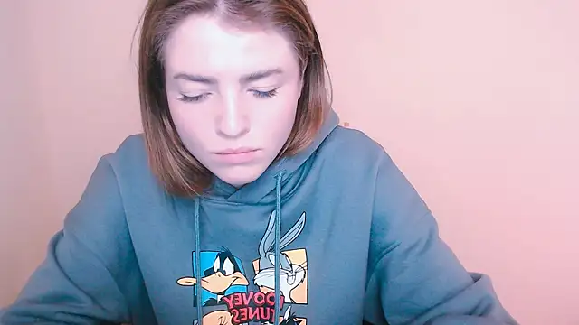 Snapshot of MissOliviaa_ chatting on January 15, 2025, 11:43 am MissOliviaa online show from January 15, 2025, 11:43 am