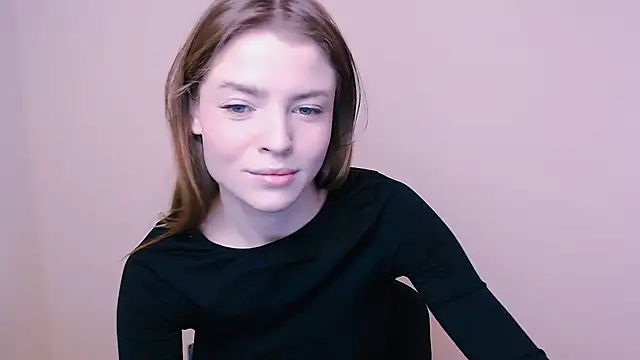 Snapshot of MissOliviaa_ chatting on January 4, 2025, 9:32 am MissOliviaa online show from January 4, 2025, 9:32 am