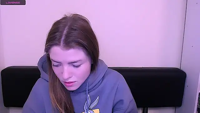 Snapshot of MissOliviaa_ chatting on January 21, 2025, 7:58 am MissOliviaa online show from January 21, 2025, 7:58 am