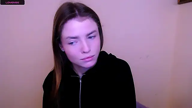 Snapshot of MissOliviaa_ chatting on January 30, 2025, 9:47 am MissOliviaa online show from January 30, 2025, 9:47 am