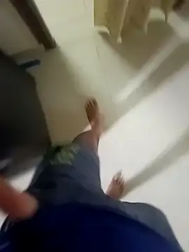 nick05inch online show from September 15, 2025, 7:53 am