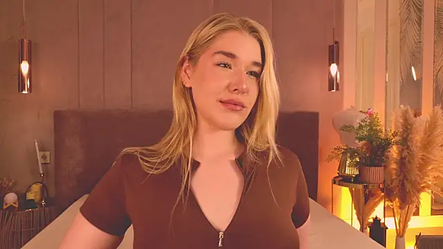 Snapshot of Smiley_Mia chatting on June 29, 2026, 6:29 pm Smiley Mia online show from June 29, 2026, 6:29 pm