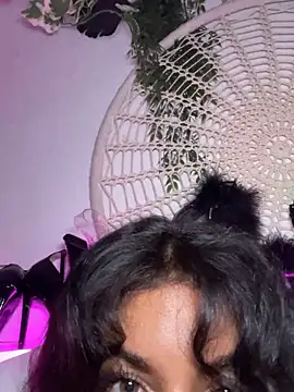 AlyssaHottv  online show from December 16, 2025, 11:53 pm