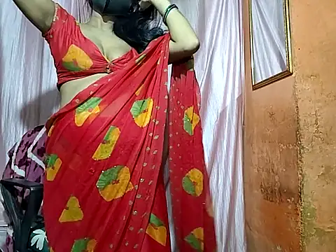 poojaxxx65 online show from October 1, 2025, 11:08 pm