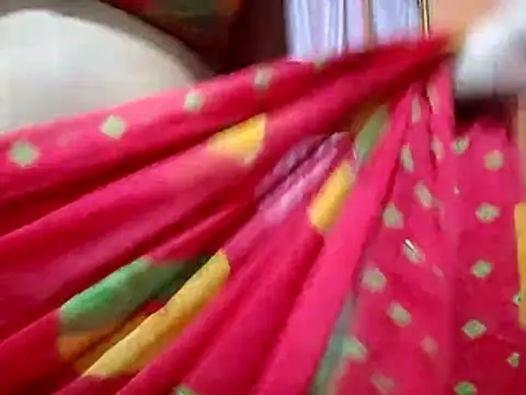 Snapshot of poojaxxx65 chatting on November 17, 2025, 9:46 am poojaxxx65 online show from November 17, 2025, 9:46 am