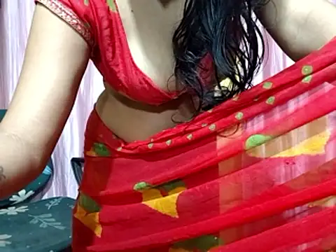 Snapshot of poojaxxx65 chatting on December 19, 2025, 11:51 pm poojaxxx65 online show from December 19, 2025, 11:51 pm