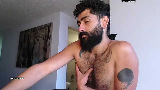 Snapshot of Drogamma chatting on February 8, 2025, 10:40 pm Drogamma online show from February 8, 2025, 10:40 pm