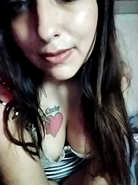 candyrellaJade online show from February 24, 2025, 12:30 am
