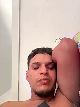 Snapshot of ArturoDelgado1 chatting on July 20, 2026, 4:20 pm ArturoDelgado1 online show from July 20, 2026, 4:20 pm