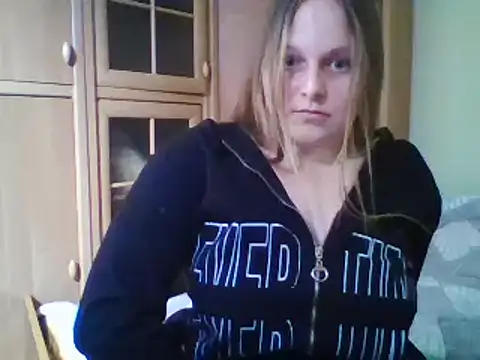 Evasapples online show from January 9, 2025, 7:08 pm