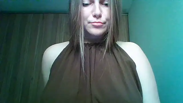 Evasapples online show from May 22, 2026, 7:01 pm