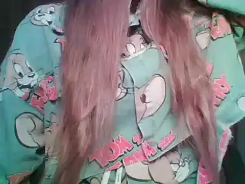 Evasapples online show from September 24, 2025, 9:10 pm