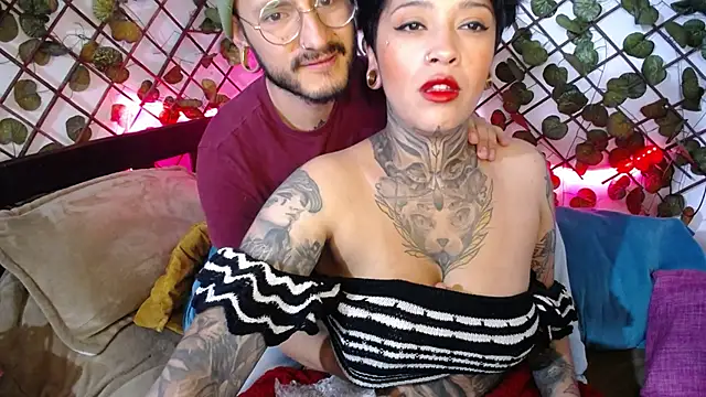 Snapshot of tatouagendecouple chatting on March 20, 2025, 3:14 pm tatouagendecouple online show from March 20, 2025, 3:14 pm