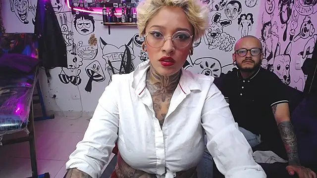 Snapshot of tatouagendecouple chatting on February 7, 2025, 10:30 pm tatouagendecouple online show from February 7, 2025, 10:30 pm