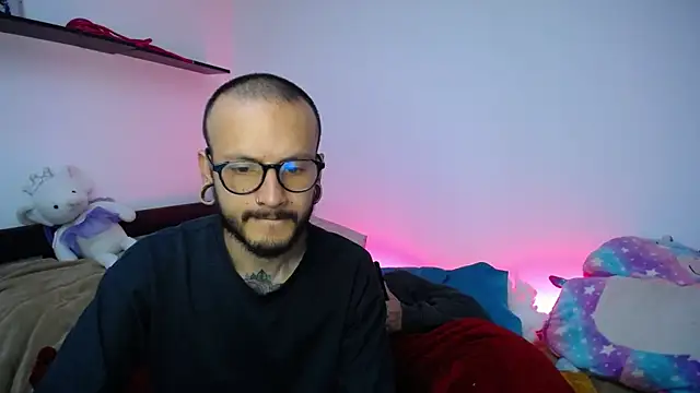 Snapshot of tatouagendecouple chatting on March 4, 2025, 5:53 am tatouagendecouple online show from March 4, 2025, 5:53 am