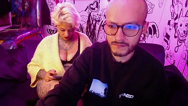 Snapshot of tatouagendecouple chatting on January 30, 2025, 5:30 am tatouagendecouple online show from January 30, 2025, 5:30 am
