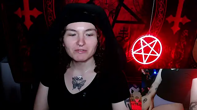 Snapshot of BrandiWRLD_999 chatting on October 6, 2025, 8:53 pm BrandiWRLD 999 online show from October 6, 2025, 8:53 pm