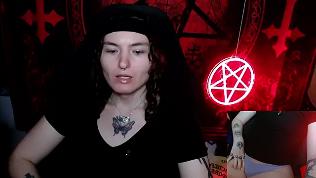 Snapshot of BrandiWRLD_999 chatting on October 15, 2025, 6:27 pm BrandiWRLD 999 online show from October 15, 2025, 6:27 pm