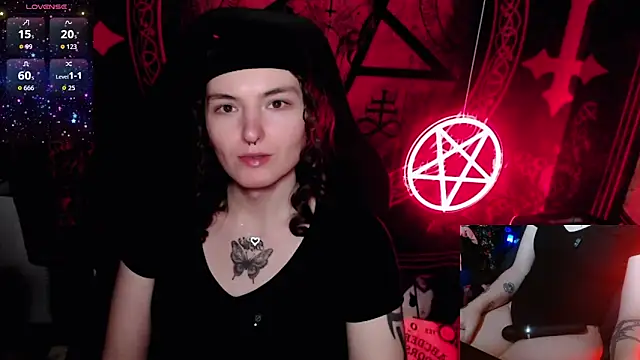 Snapshot of BrandiWRLD_999 chatting on October 21, 2025, 1:05 am BrandiWRLD 999 online show from October 21, 2025, 1:05 am