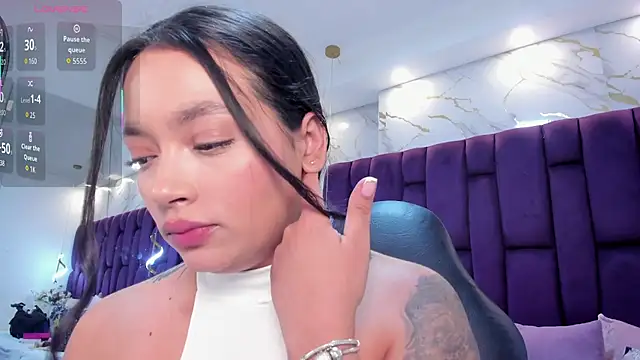 emma carterr1 online show from May 8, 2026, 5:28 pm