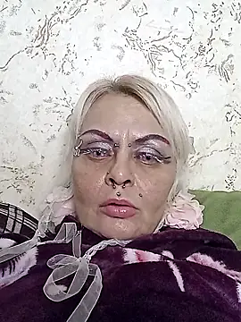 Snapshot of Gardener_of_Illusions chatting on October 18, 2025, 8:44 pm Gardener of Illusions online show from October 18, 2025, 8:44 pm