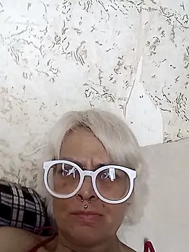 Snapshot of Gardener_of_Illusions chatting on October 31, 2025, 10:12 am Gardener of Illusions online show from October 31, 2025, 10:12 am