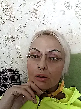 Snapshot of Gardener_of_Illusions chatting on October 13, 2025, 6:53 pm Gardener of Illusions online show from October 13, 2025, 6:53 pm