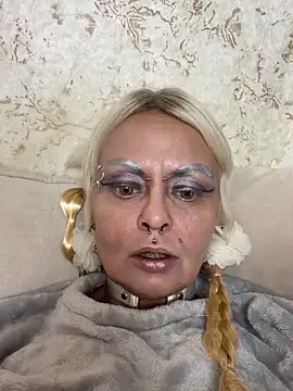 Snapshot of Gardener_of_Illusions chatting on September 21, 2025, 9:42 pm Gardener of Illusions online show from September 21, 2025, 9:42 pm