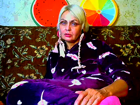 Snapshot of Gardener_of_Illusions chatting on September 29, 2025, 2:55 pm Gardener of Illusions online show from September 29, 2025, 2:55 pm