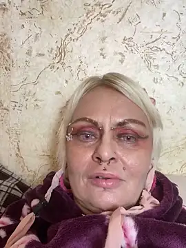 Snapshot of Gardener_of_Illusions chatting on September 29, 2025, 2:40 am Gardener of Illusions online show from September 29, 2025, 2:40 am