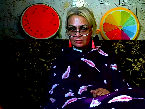 Snapshot of Gardener_of_Illusions chatting on October 14, 2025, 7:03 pm Gardener of Illusions online show from October 14, 2025, 7:03 pm