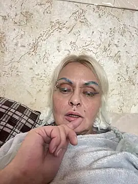 Snapshot of Gardener_of_Illusions chatting on October 9, 2025, 5:30 am Gardener of Illusions online show from October 9, 2025, 5:30 am