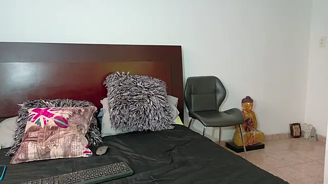 zackmontieel online show from June 13, 2026, 9:02 pm