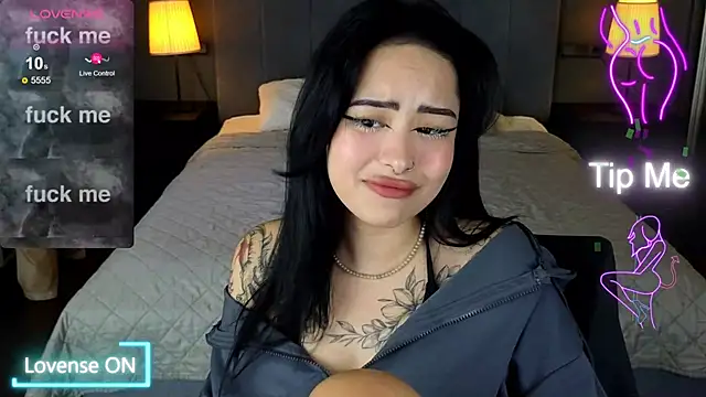 baby  kim online show from December 5, 2025, 8:17 pm