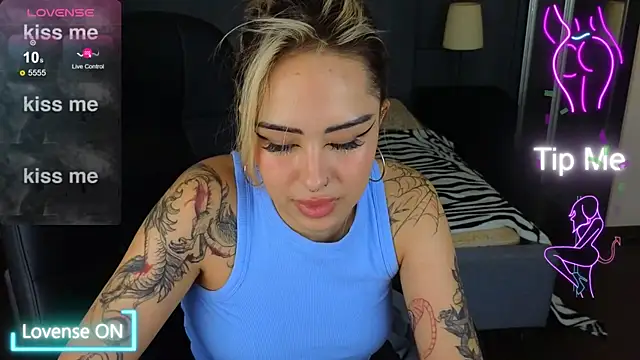 Snapshot of baby__kim chatting on October 17, 2025, 9:12 am baby  kim online show from October 17, 2025, 9:12 am