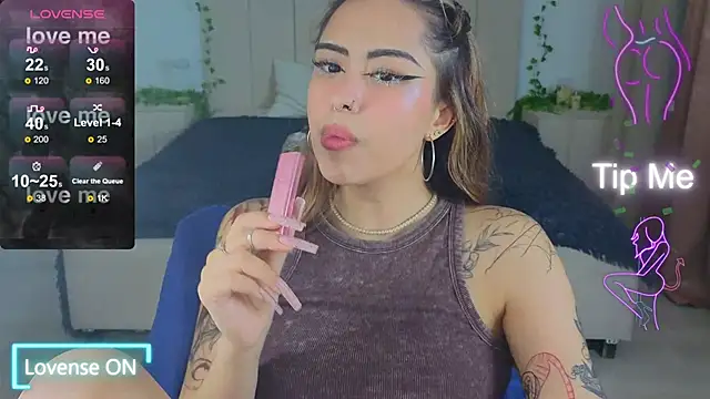 Snapshot of baby__kim chatting on October 31, 2025, 5:15 am baby  kim online show from October 31, 2025, 5:15 am