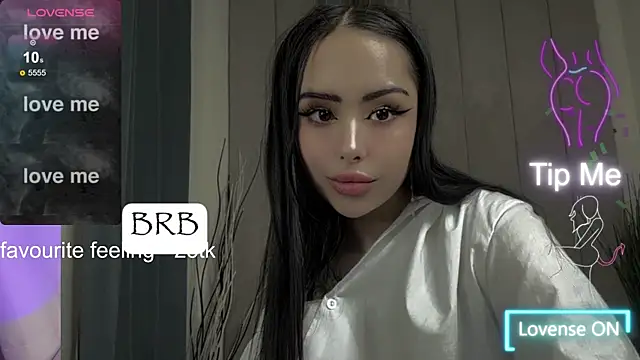 Snapshot of baby__kim chatting on March 15, 2025, 2:03 am baby  kim online show from March 15, 2025, 2:03 am