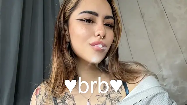 Snapshot of baby__kim chatting on September 29, 2025, 5:03 am baby  kim online show from September 29, 2025, 5:03 am