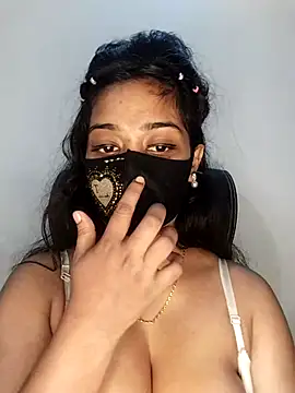 Snapshot of Tapur- chatting on October 10, 2025, 7:04 pm Tapur- online show from October 10, 2025, 7:04 pm