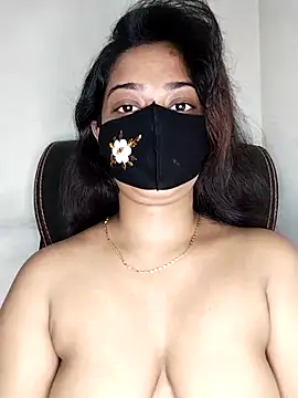 Snapshot of Tapur- chatting on October 18, 2025, 6:26 am Tapur- online show from October 18, 2025, 6:26 am