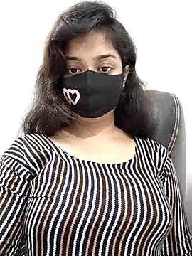 Snapshot of Tapur- chatting on September 28, 2025, 2:51 am Tapur- online show from September 28, 2025, 2:51 am